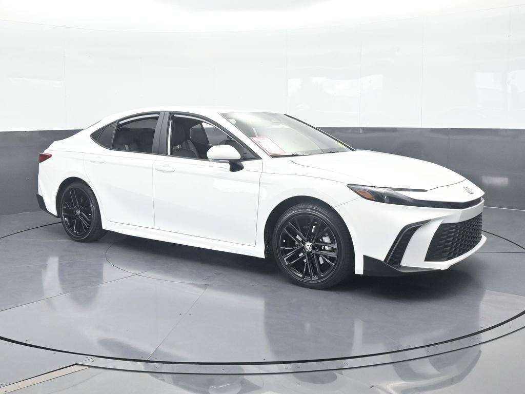 Used 2026 Toyota Camry SE w/ Convenience Package image 8