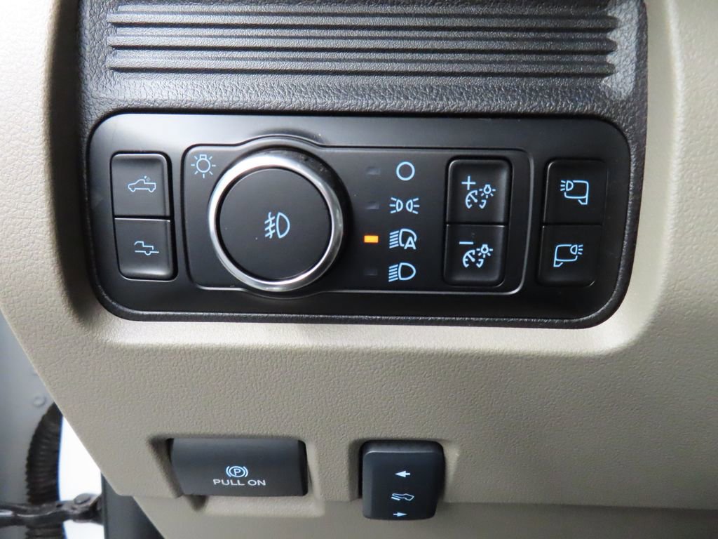 Used 2025 Ford F450 Platinum w/ Platinum Plus Package AWD/4WD image 66