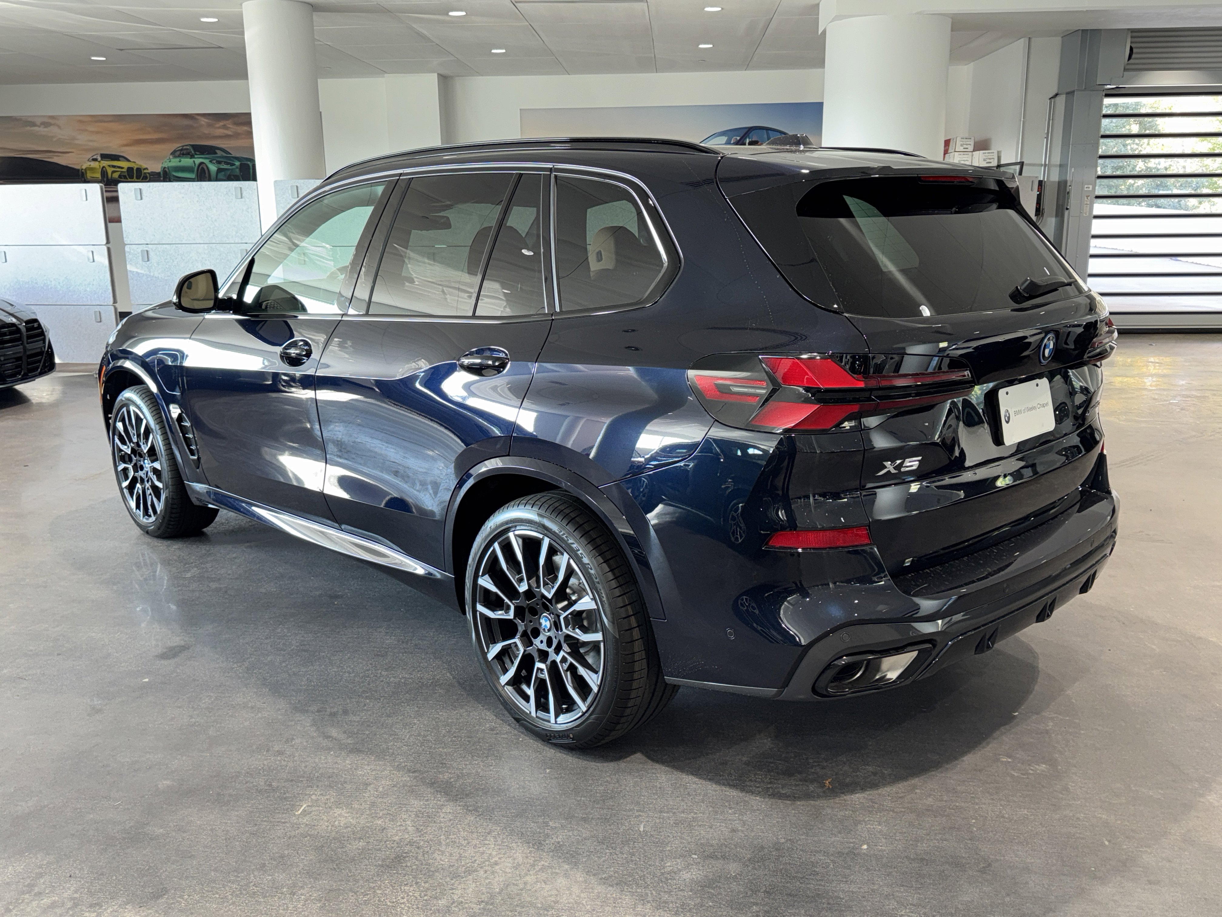 New 2026 BMW X5 xDrive50e w/ M Sport Package image 5