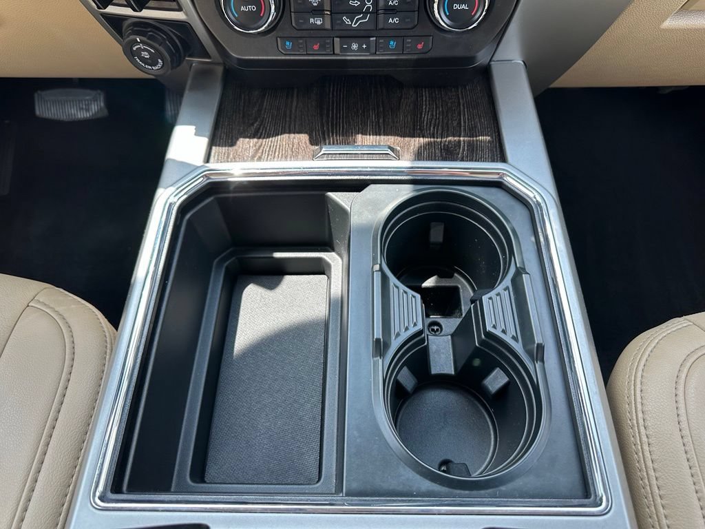 Used 2021 Ford F250 Lariat w/ Lariat Value Package AWD/4WD image 11