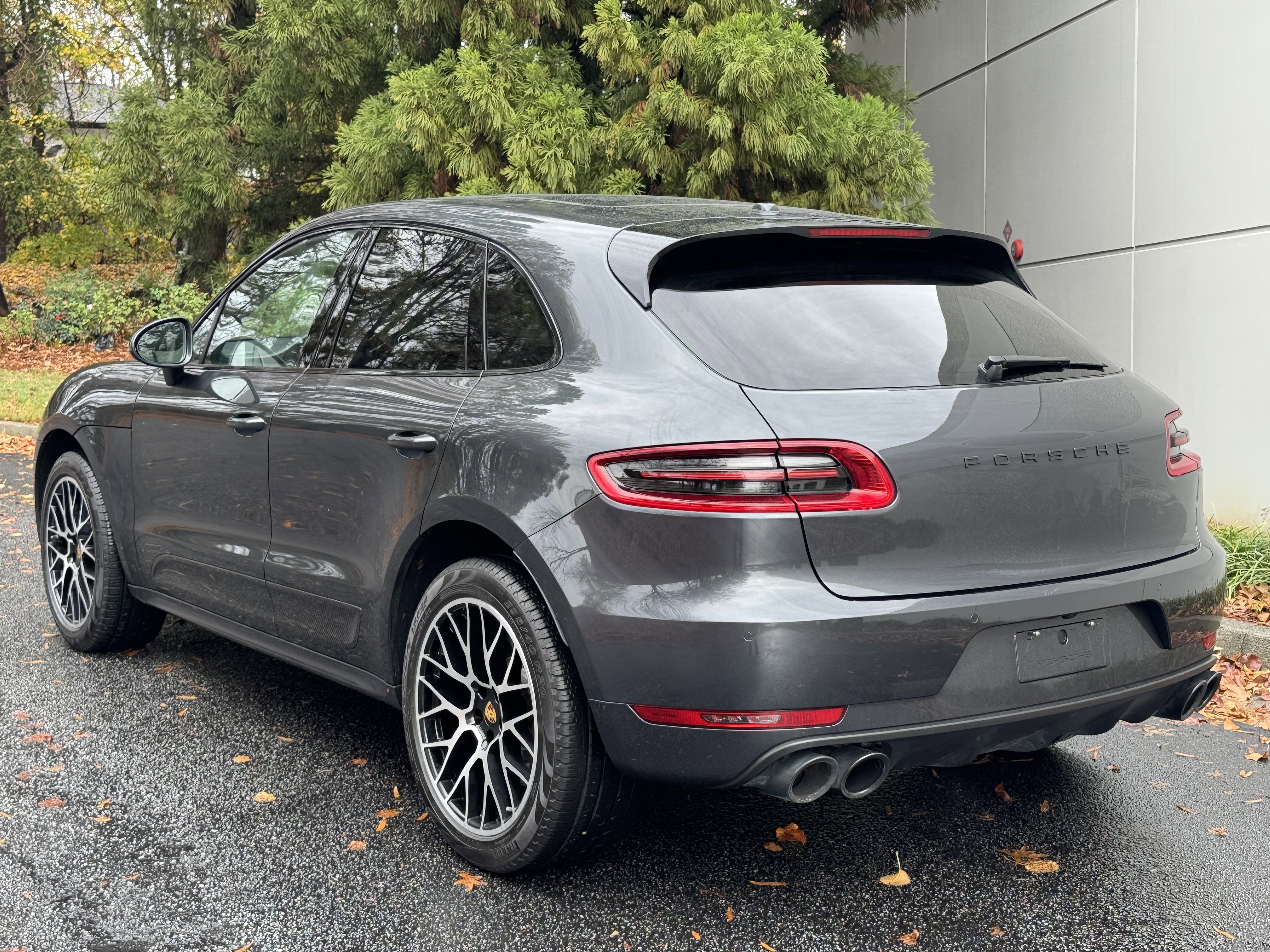 Used 2017 Porsche Macan Turbo image 14