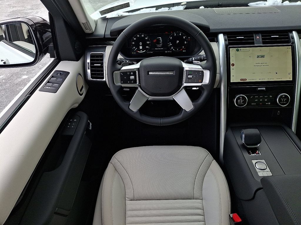 New 2026 Land Rover Discovery S AWD/4WD image 7