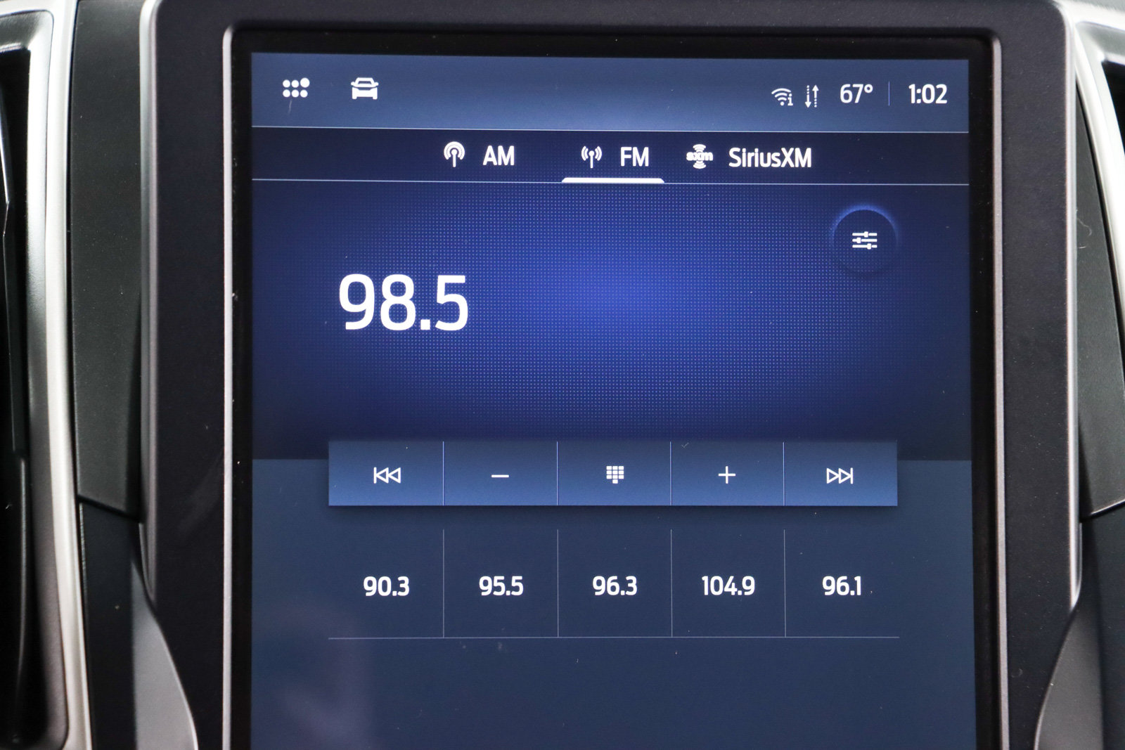 Used 2023 Ford Edge SEL AWD/4WD image 19