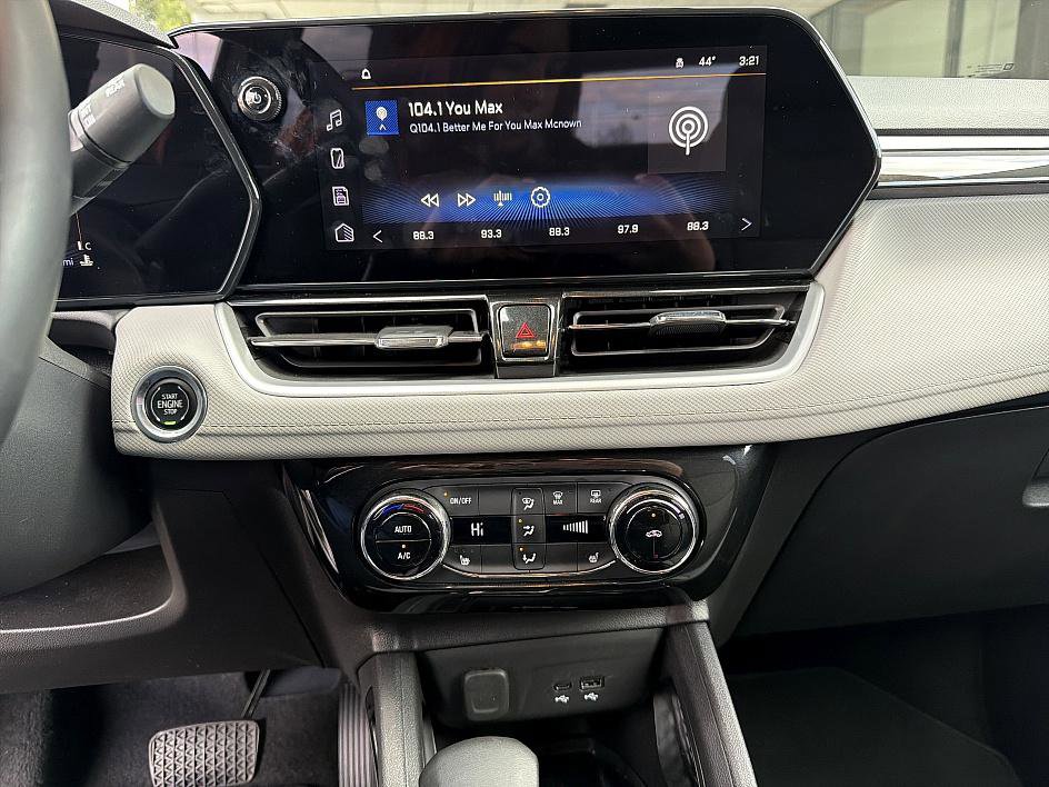 Used 2024 Chevrolet TrailBlazer LT w/ Convenience Package image 16