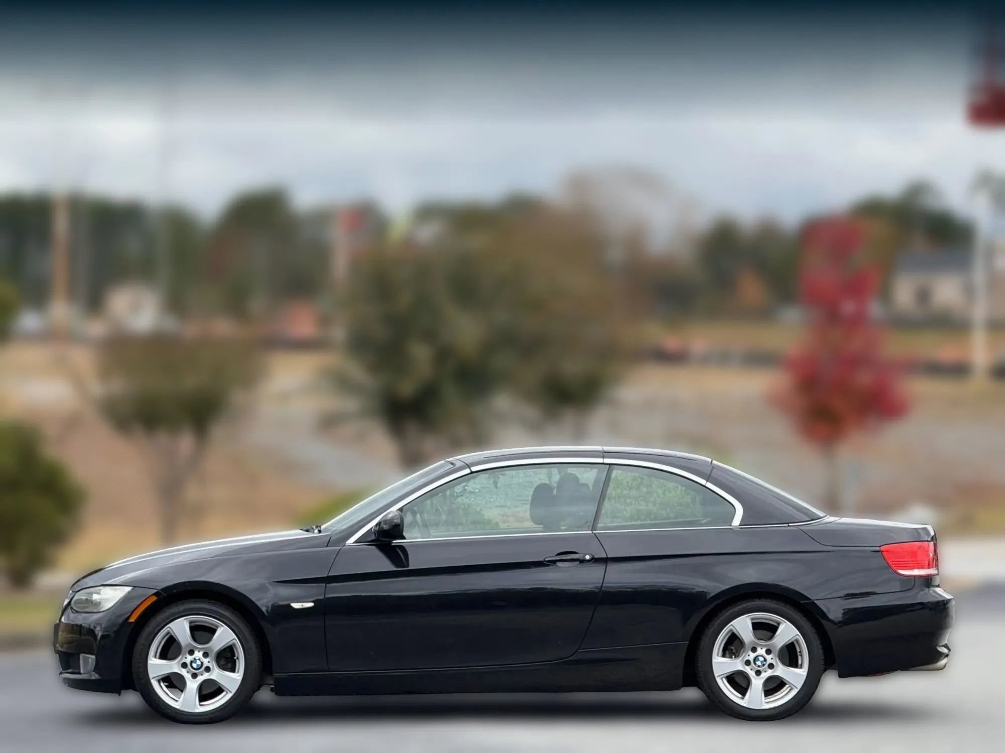 Used 2010 BMW 328i Convertible image 8