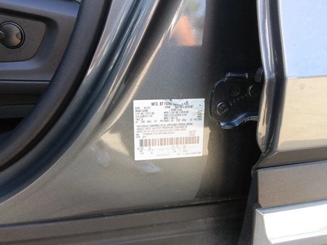 Used 2023 Ford Explorer XLT RWD image 29
