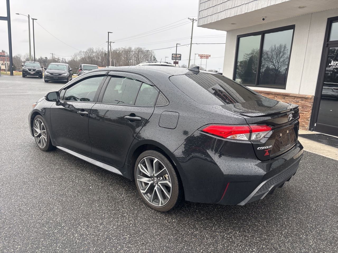 Used 2022 Toyota Corolla SE image 6