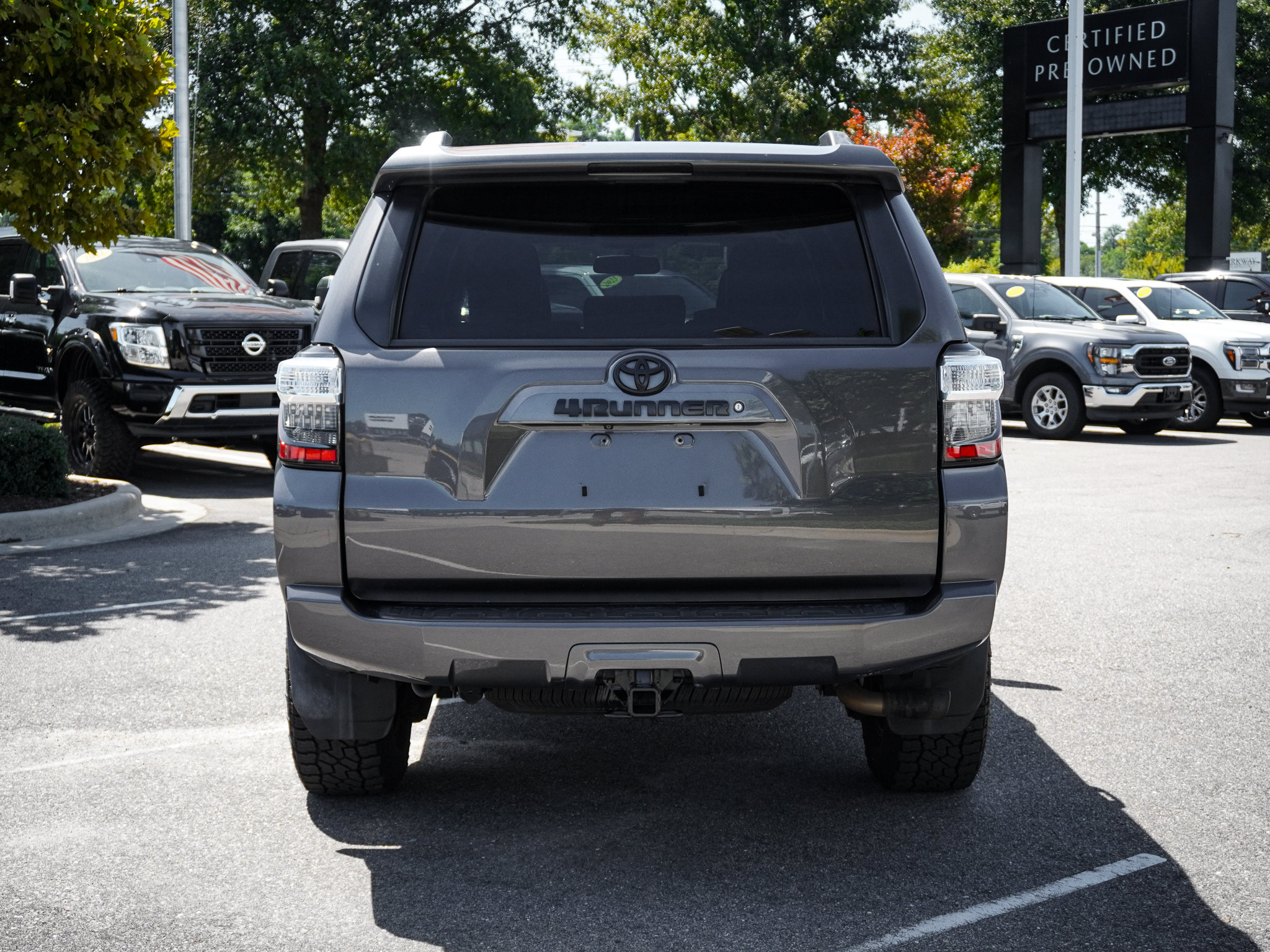 Used 2017 Toyota 4Runner SR5 Premium AWD/4WD image 9