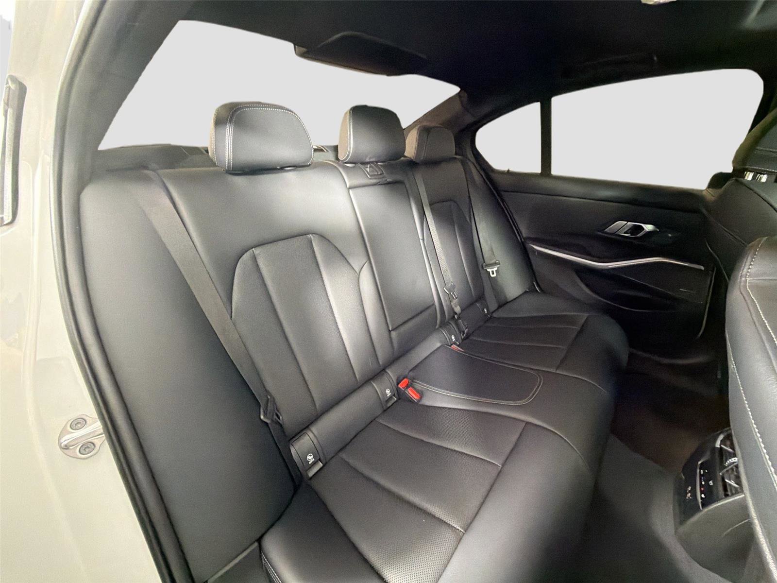 Certified 2023 BMW 330i xDrive Sedan AWD/4WD image 28