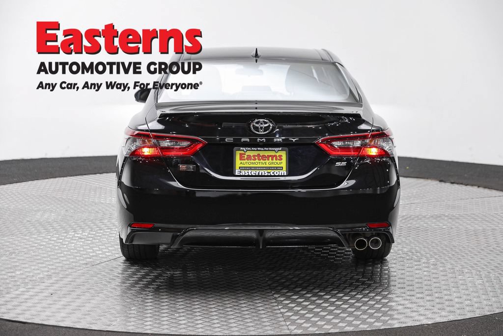 Used 2023 Toyota Camry SE FWD image 8