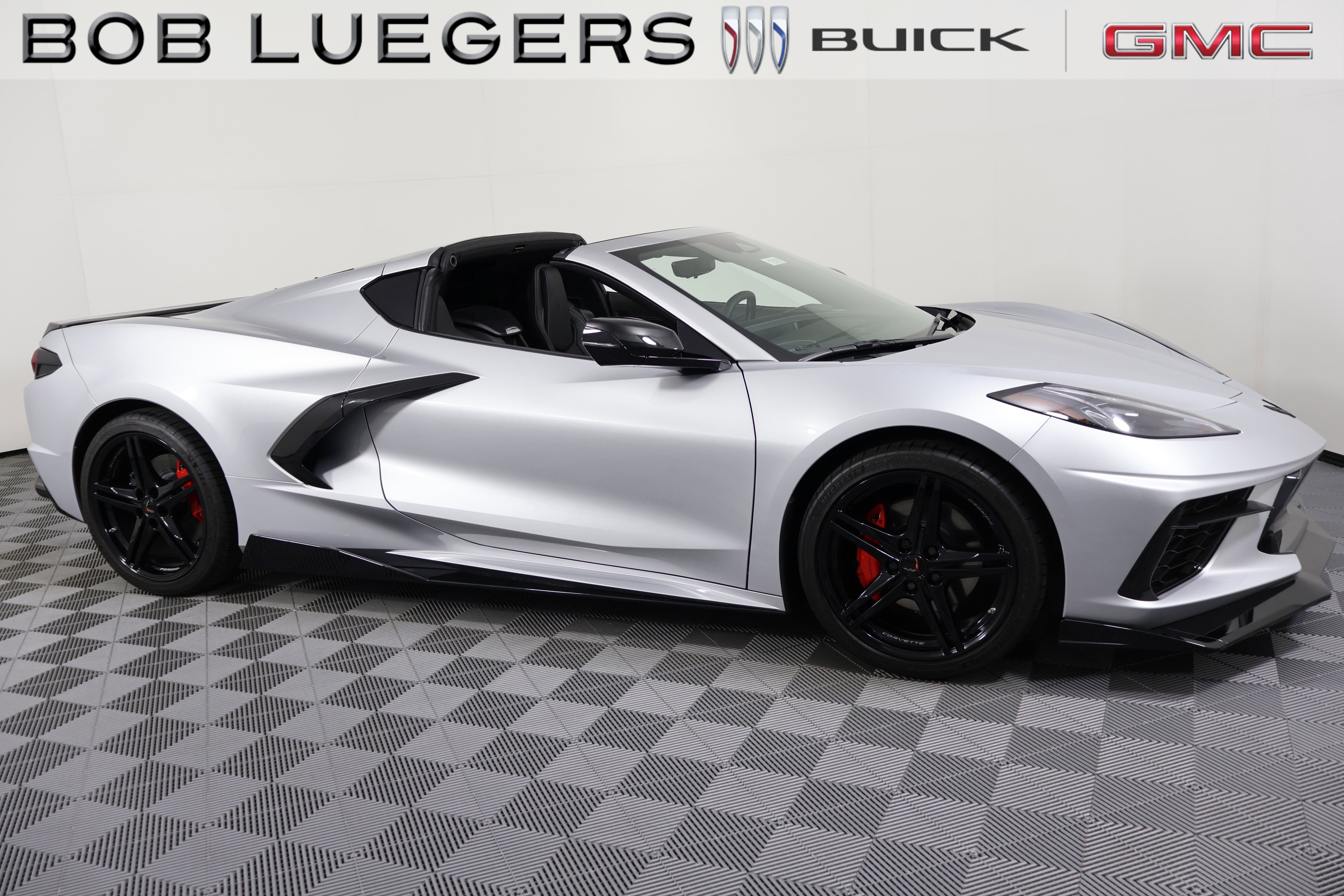Used 2026 Chevrolet Corvette Stingray Coupe w/ 1LT RWD image 2