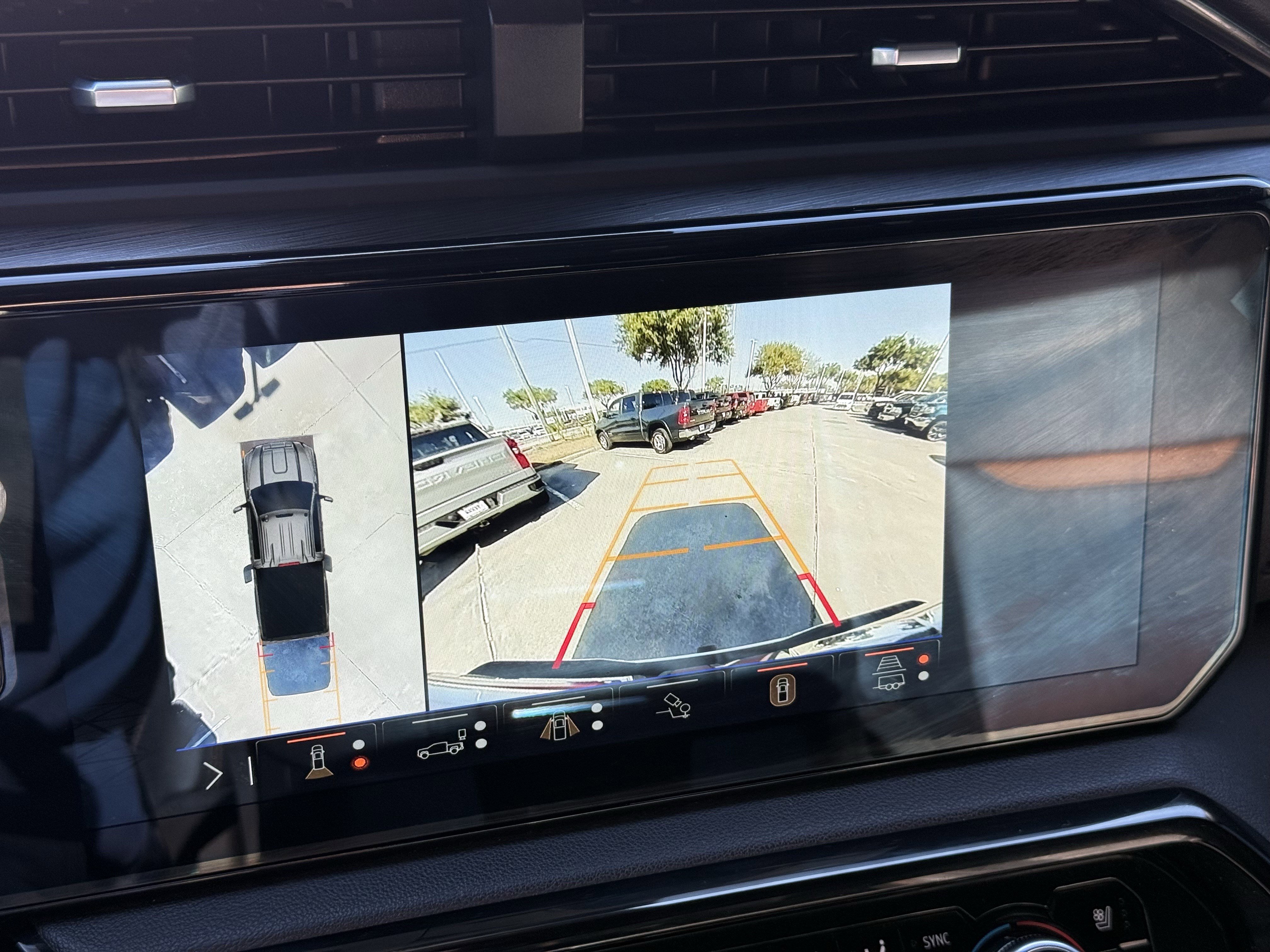 Used 2024 GMC Sierra 2500 AT4 image 20