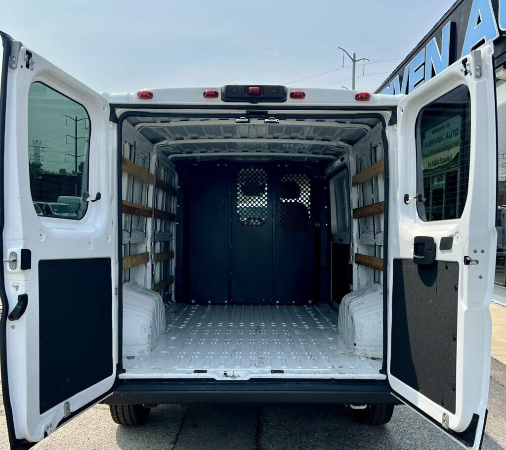 Used 2025 RAM ProMaster 2500 w/ U-Haul Equipment Group FWD image 9