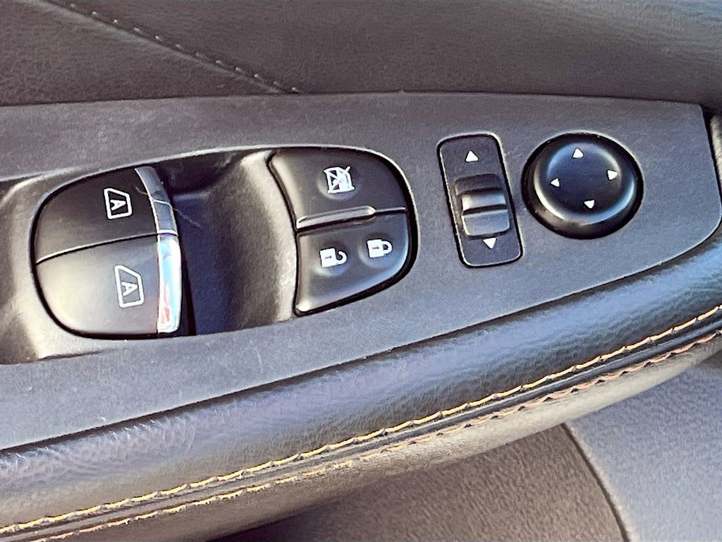 Used 2022 Nissan Maxima SR w/ Sport Mat Group image 18