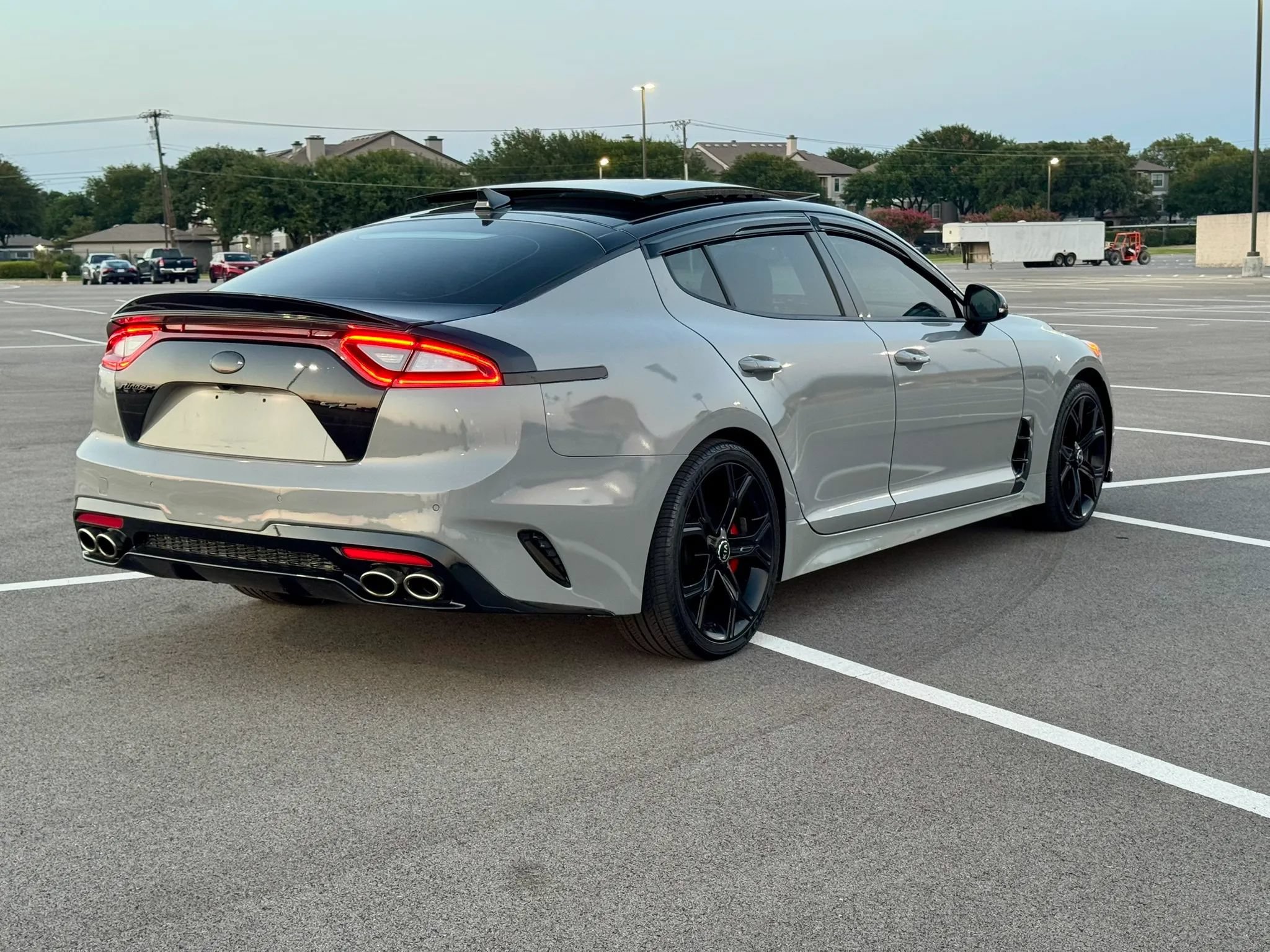 Used 2018 Kia Stinger GT2 AWD/4WD image 3