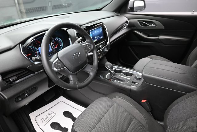 Used 2023 Chevrolet Traverse LT FWD image 19