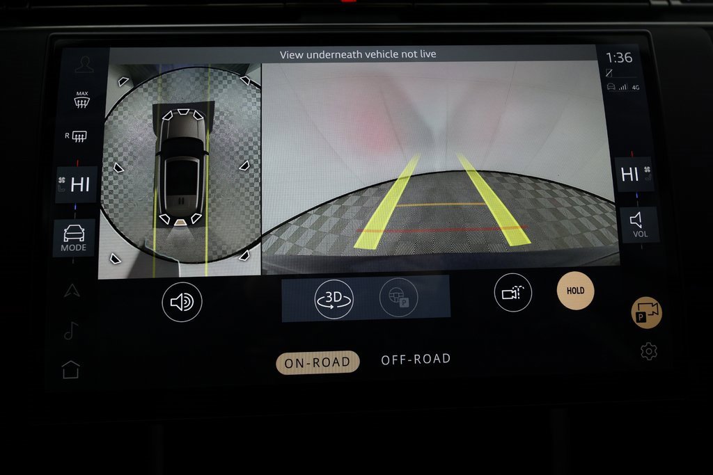 Used 2025 Land Rover Range Rover SE image 25