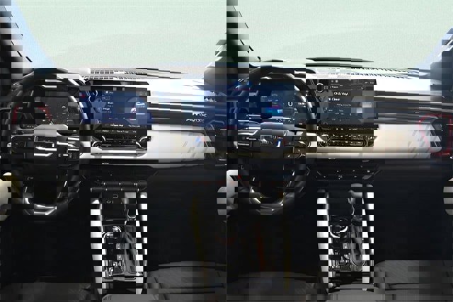 Used 2024 GMC Canyon AT4X image 5