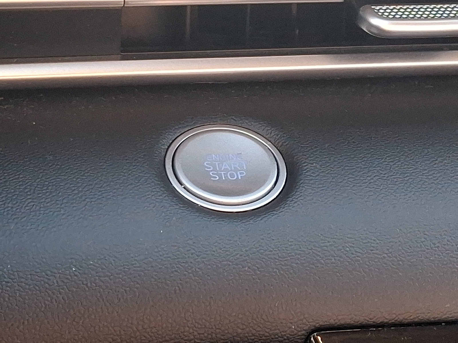 Certified 2023 Hyundai Elantra SEL image 24