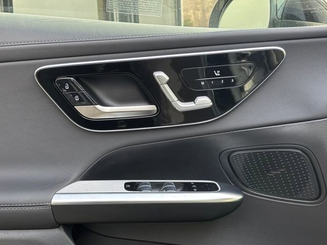 Used 2025 Mercedes-Benz GLC 300 4MATIC image 20