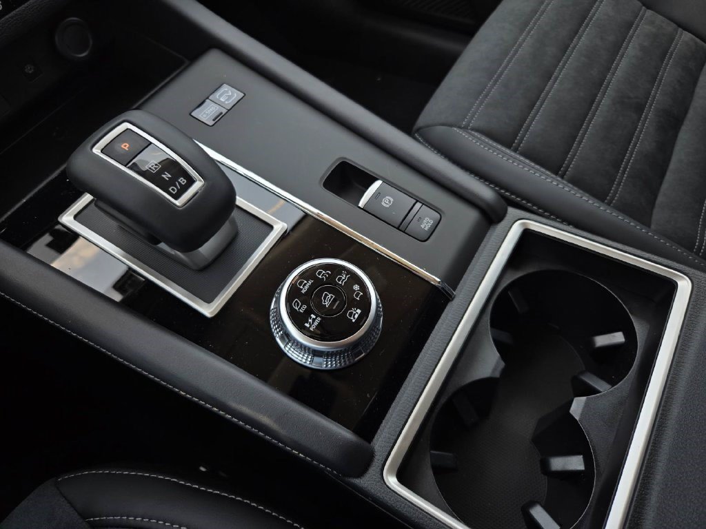 New 2026 Nissan Rogue SL AWD/4WD image 24