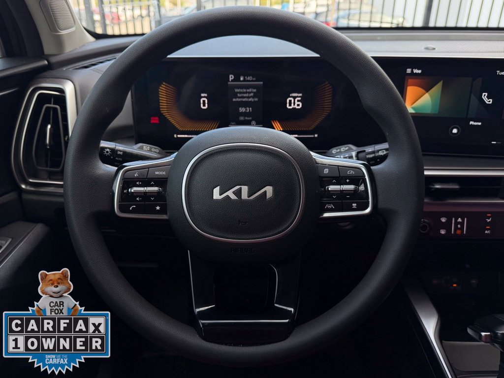 Used 2024 Kia Sorento LX FWD image 11