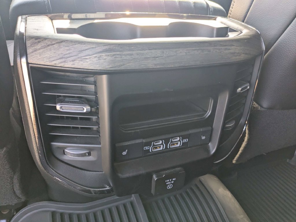 Used 2025 RAM 3500 Limited AWD/4WD image 16