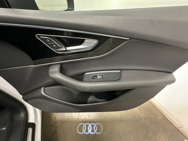 Used 2017 Audi Q7 3.0T Premium Plus image 24