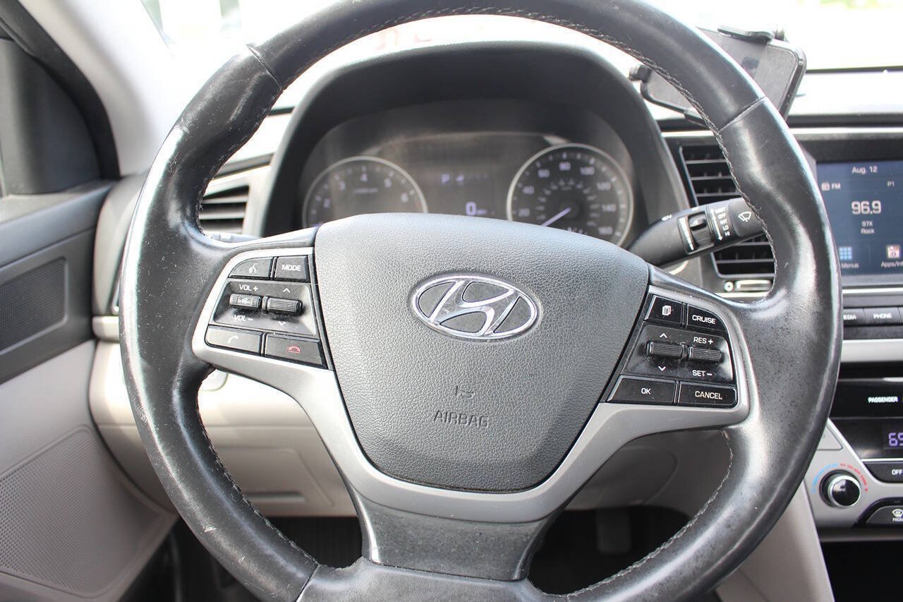 Used 2017 Hyundai Elantra Limited FWD image 10