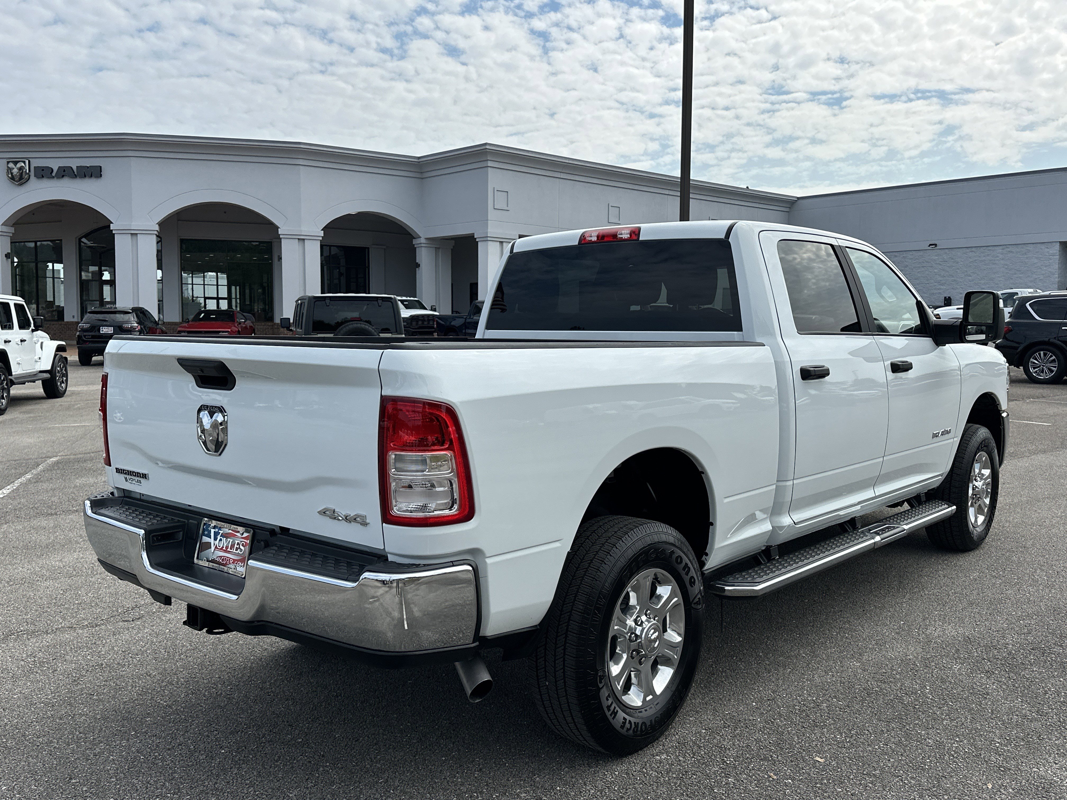 Used 2024 RAM 2500 Big Horn w/ Bed Utility Group image 7