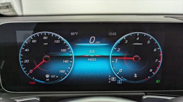 Used 2021 Mercedes-Benz GLB 250 w/ Premium Package image 27