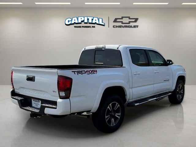 Used 2019 Toyota Tacoma TRD Sport AWD/4WD image 5