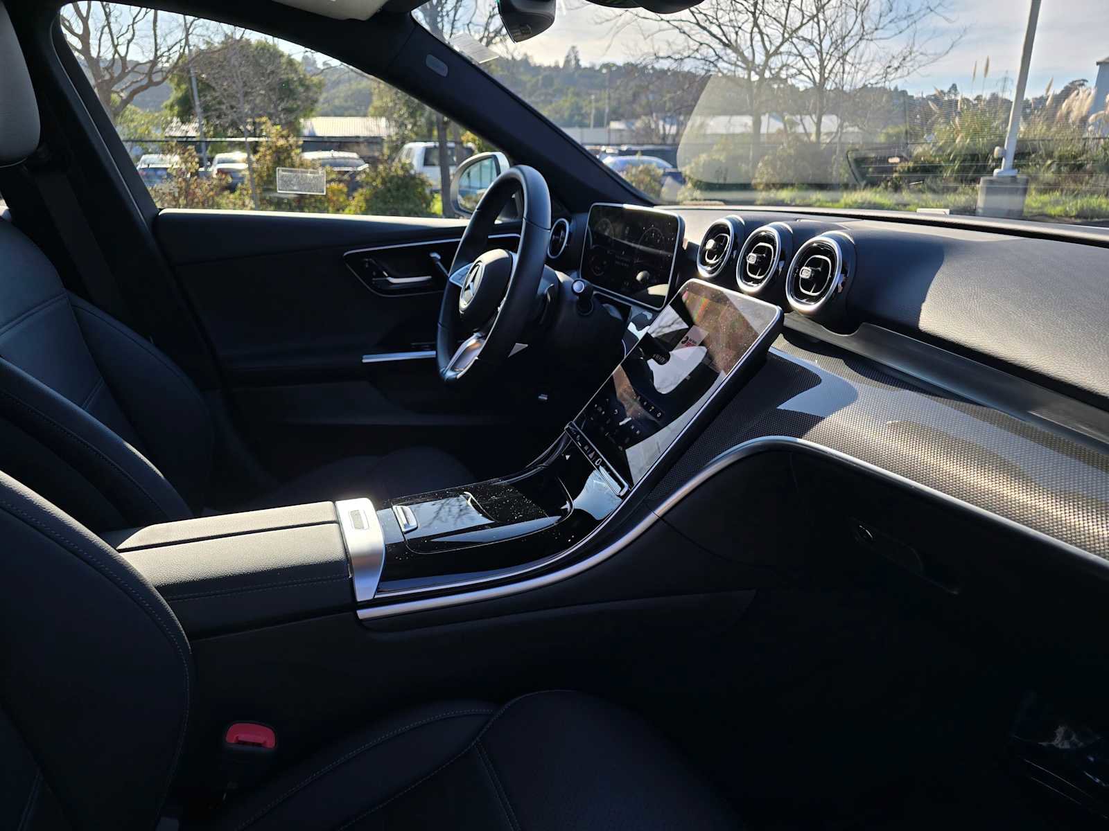 Used 2025 Mercedes-Benz C 300 Sedan image 12