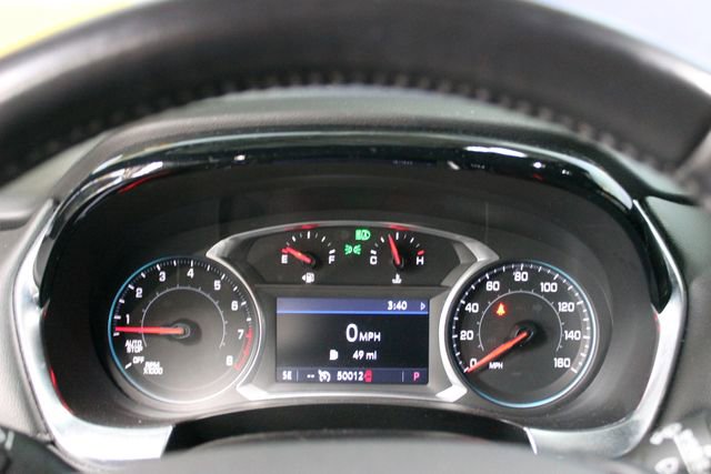 Used 2022 Chevrolet Traverse LT FWD image 19