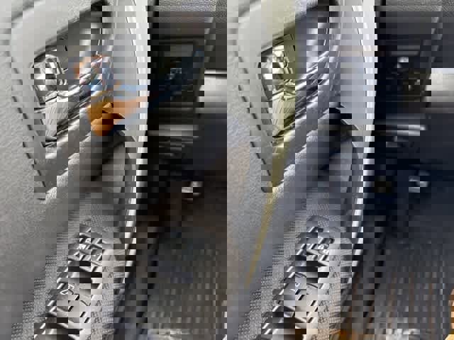 Used 2015 Nissan Rogue S w/ Convenience Package image 12