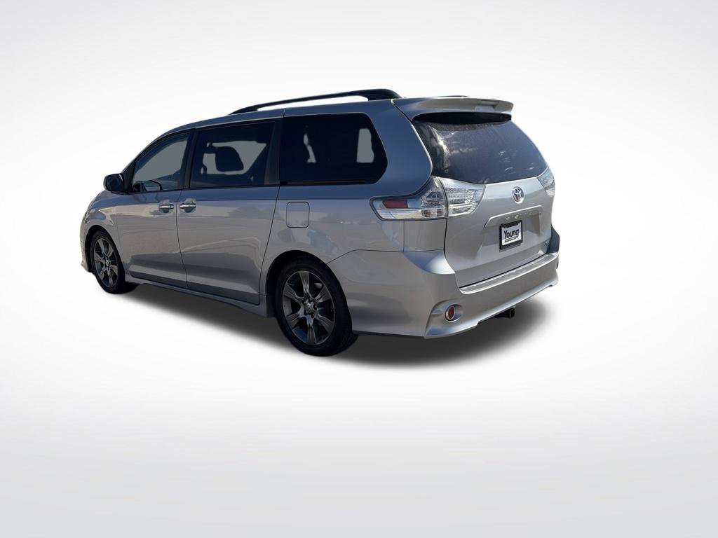 Used 2015 Toyota Sienna SE Premium FWD image 3