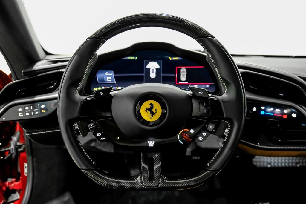 Used 2022 Ferrari SF90 Spider image 11