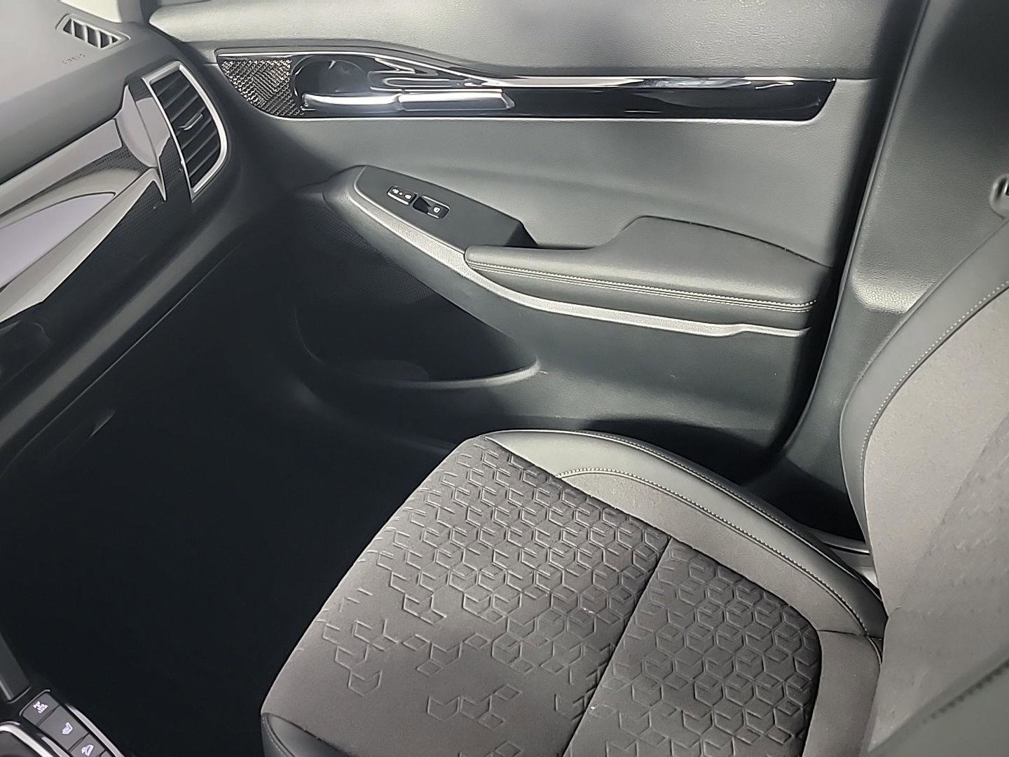 Used 2025 Kia Seltos S image 20