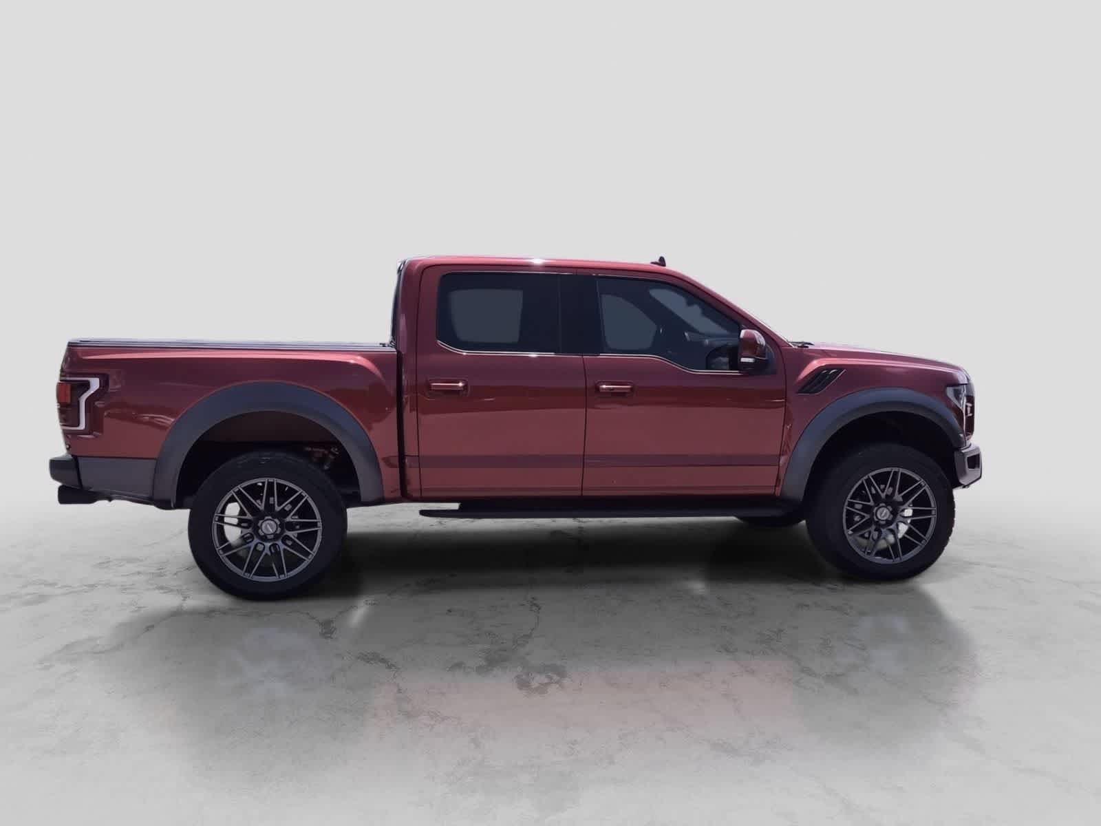 Used 2019 Ford F150 Raptor w/ Equipment Group 802A Luxury AWD/4WD image 9