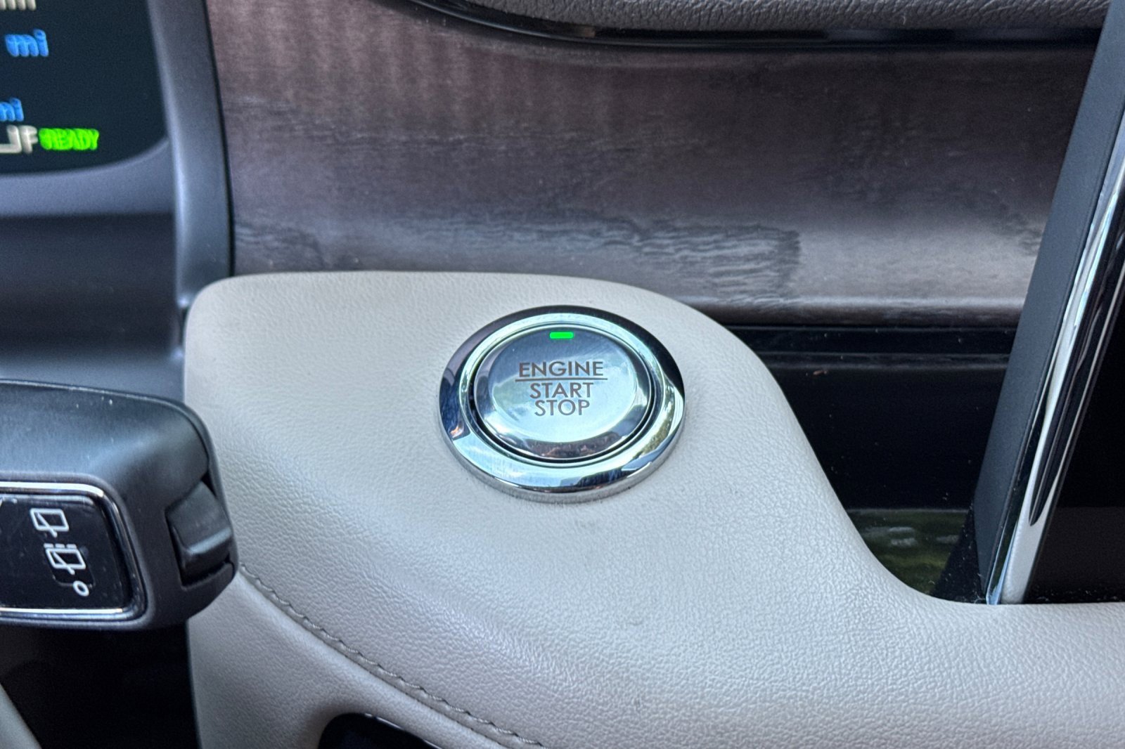 Certified 2022 Lincoln Aviator Grand Touring w/ Equipment Group 301A image 22