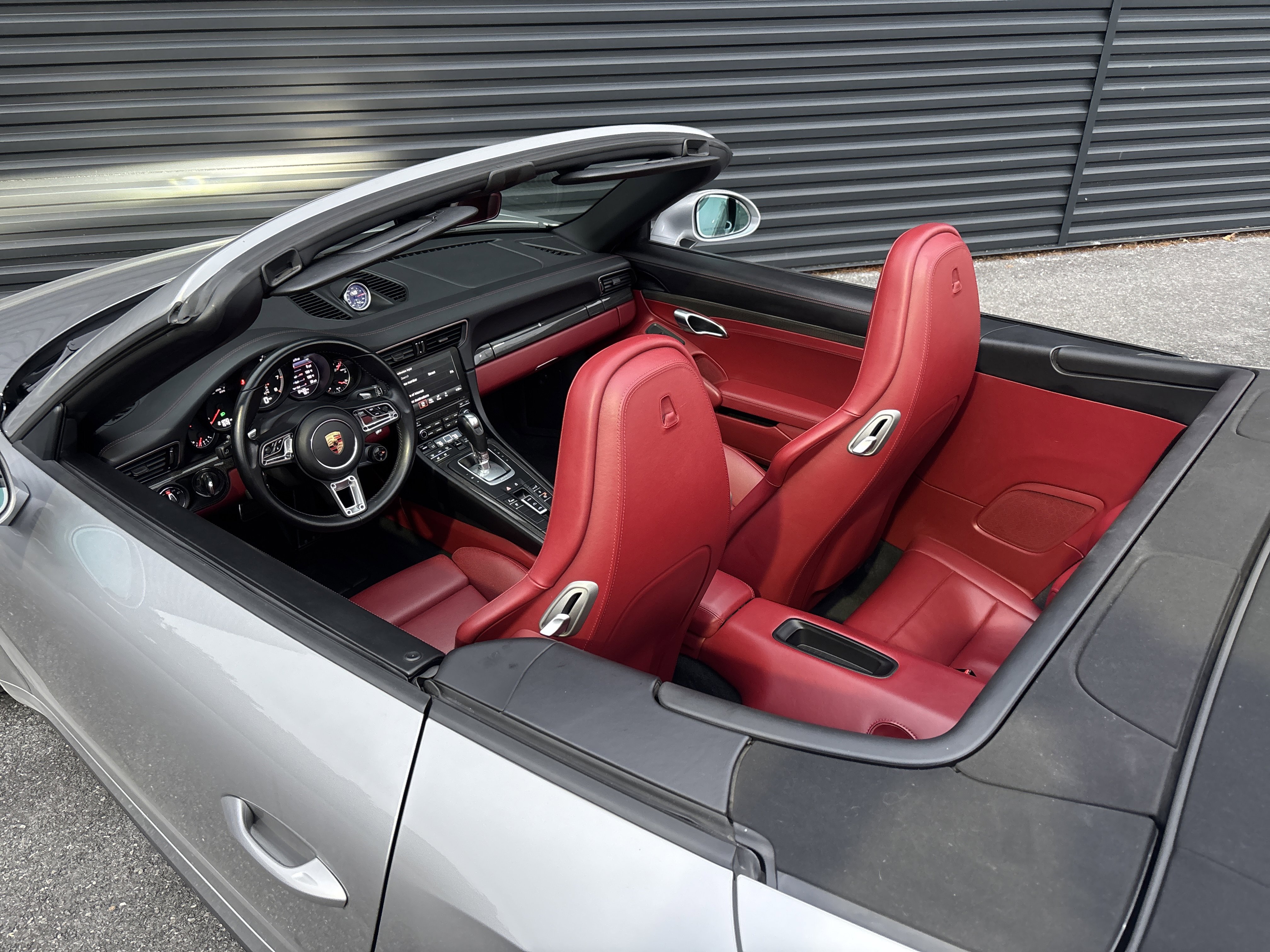 Certified 2019 Porsche 911 Turbo S image 25