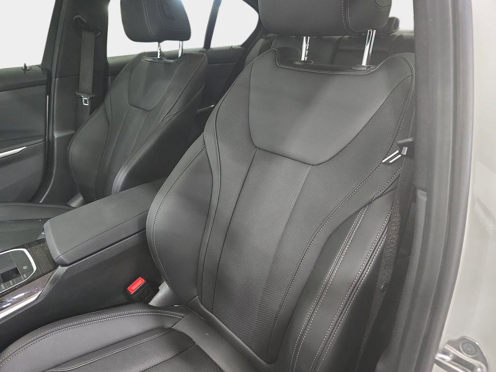 Certified 2024 BMW 330i Sedan w/ Convenience Package RWD image 18