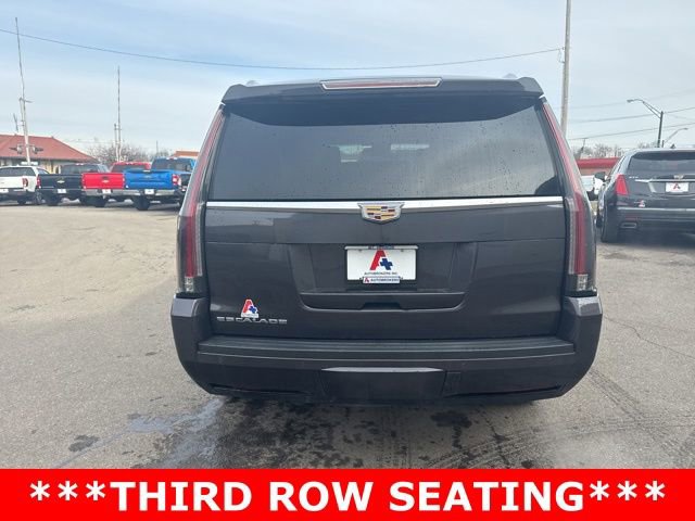 Used 2016 Cadillac Escalade Platinum image 4