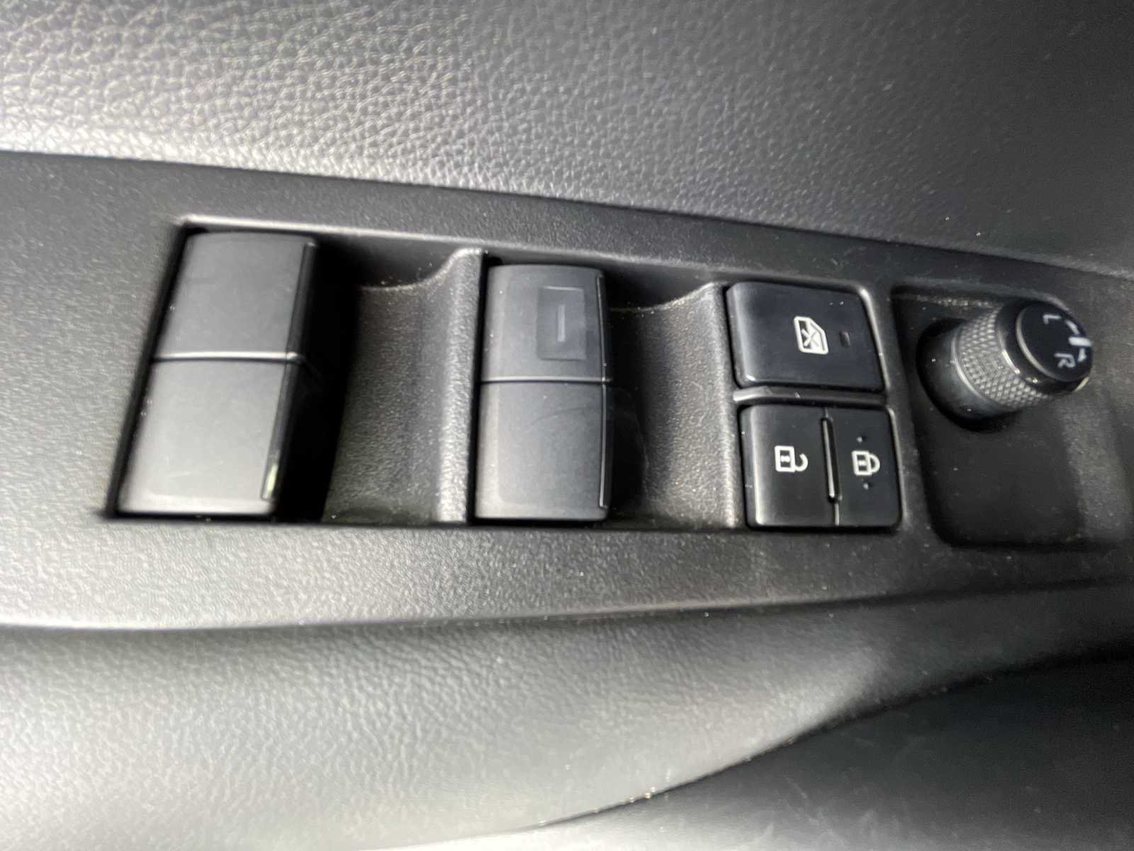 Used 2024 Toyota Corolla SE FWD image 15
