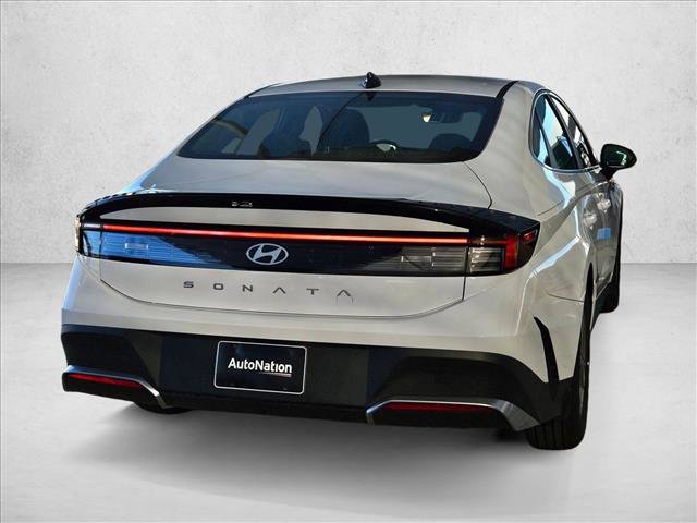 New 2026 Hyundai Sonata SE FWD image 2