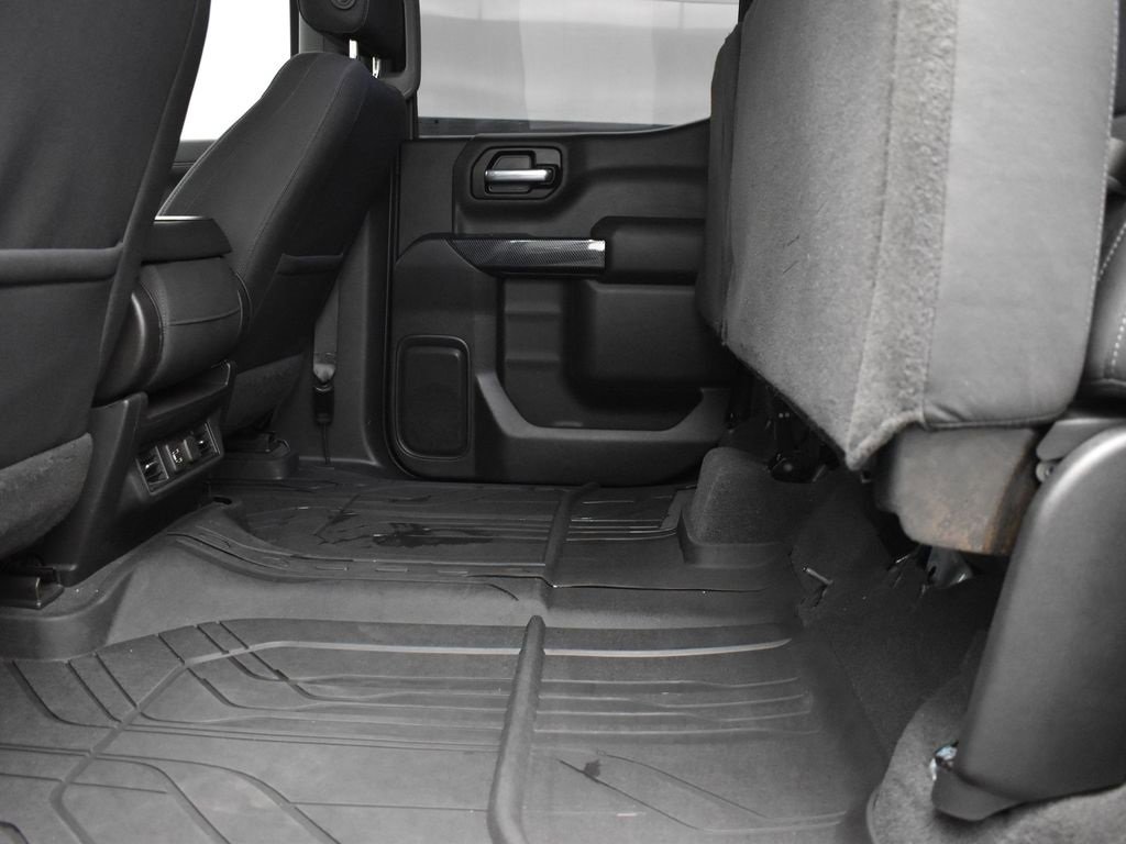 Used 2020 Chevrolet Silverado 1500 LT w/ Texas Edition image 16