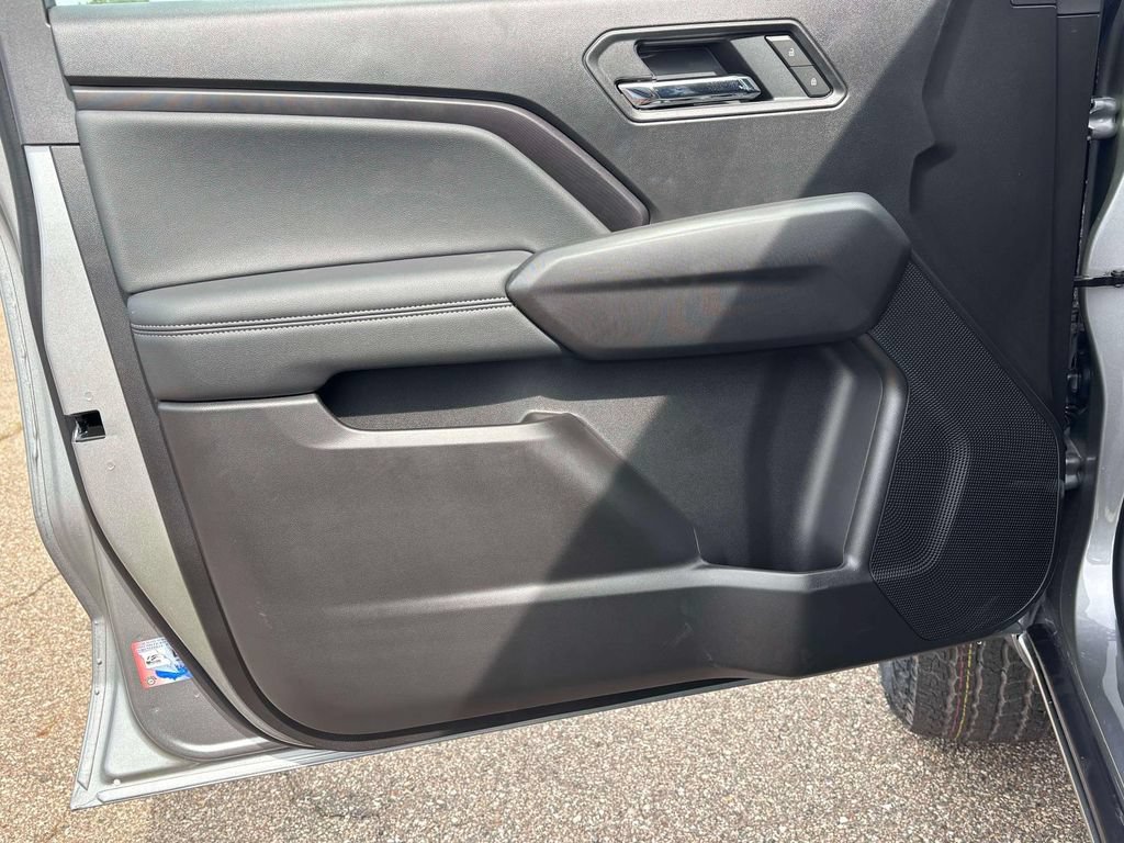 New 2026 GMC Canyon Elevation w/ Convenience Package RWD image 7