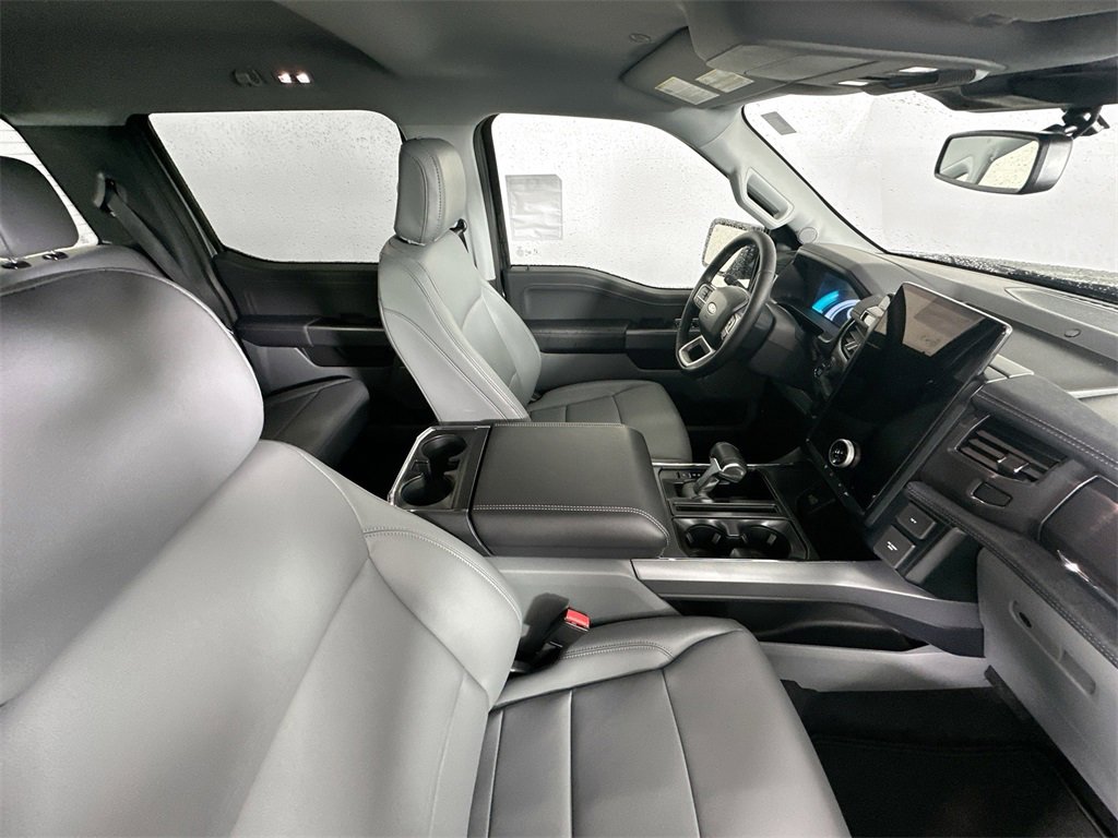 New 2025 Ford F150 Lightning Flash image 27