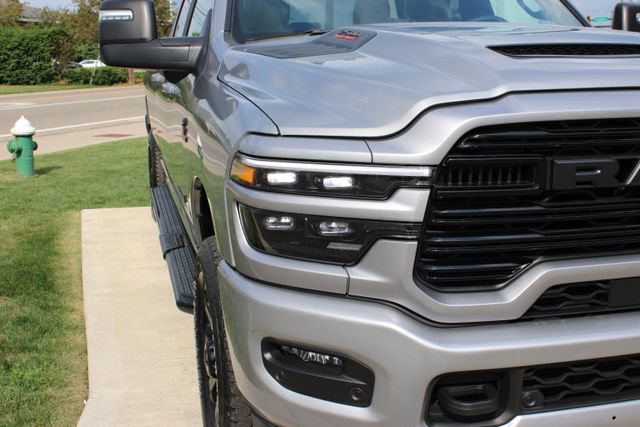 Used 2025 RAM 2500 Laramie AWD/4WD image 6