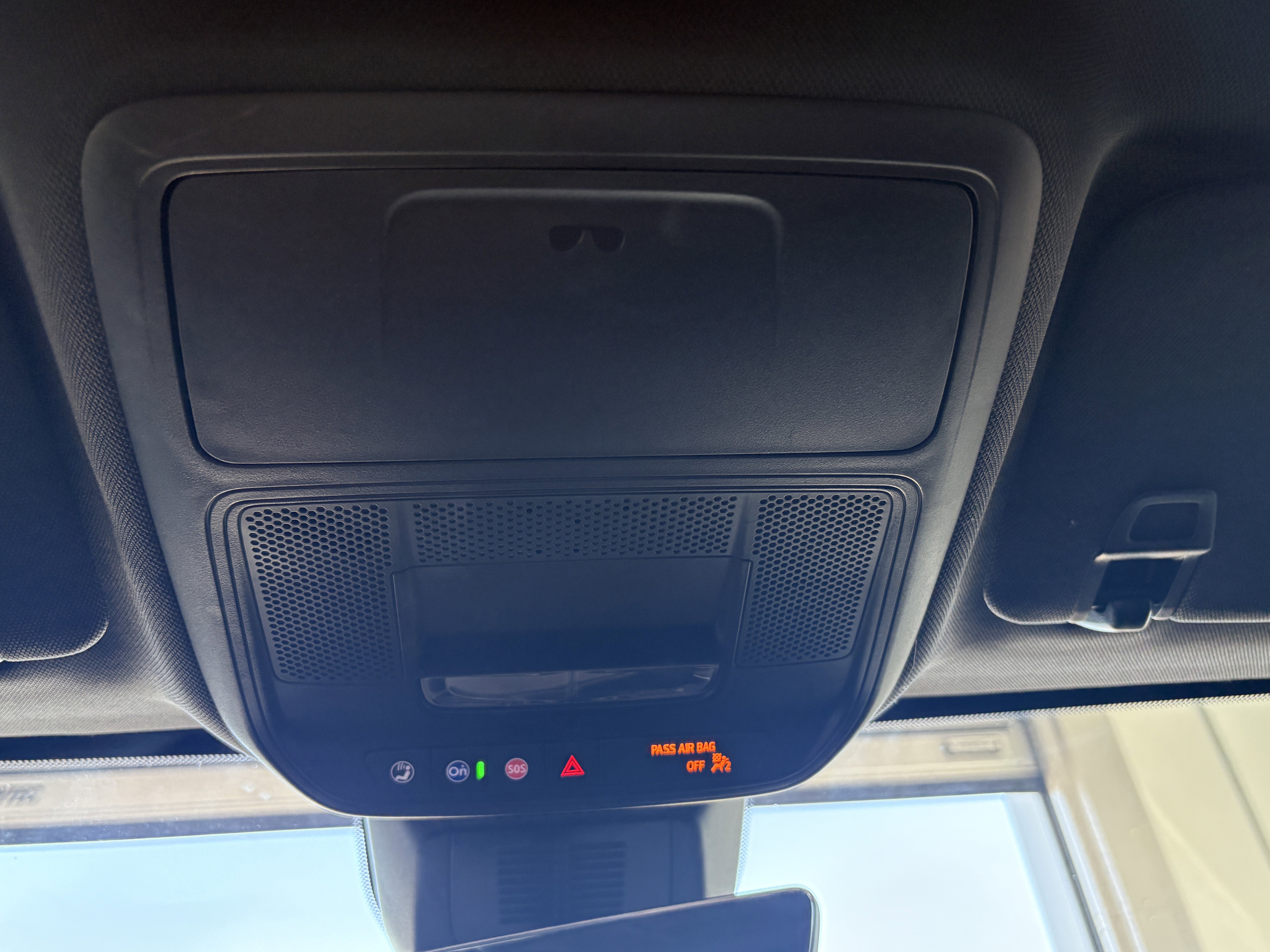 Used 2025 Chevrolet Equinox LT w/ Convenience Package II FWD image 19